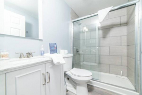 1st Floor - Free Parking - Washer & Dryer - AGH
